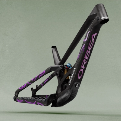 Carbon Raw